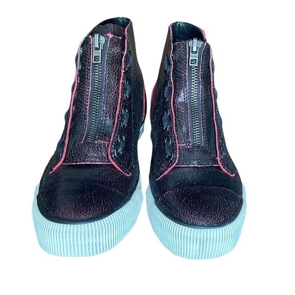 Diesel Black Cracked Leather Effect High Top Sneakers - Picture 2 of 13